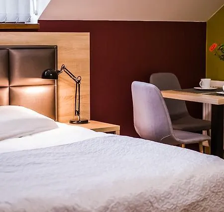 فندق مبيت وإفطار Eskapada كوربييلوف