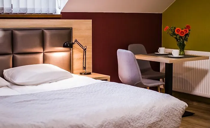 فندق مبيت وإفطار Eskapada كوربييلوف